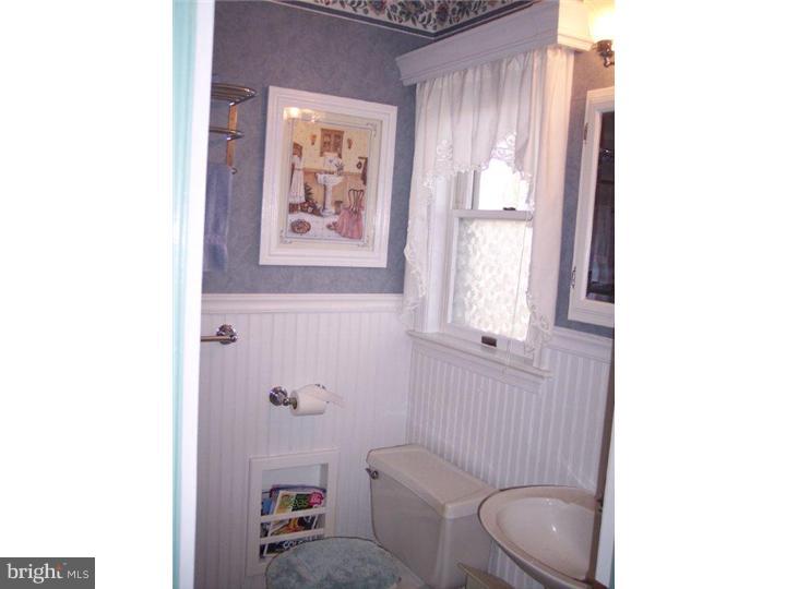 281 Portzer Road Quakertown, PA 18951 - Photo 18 of 25 Bathroom