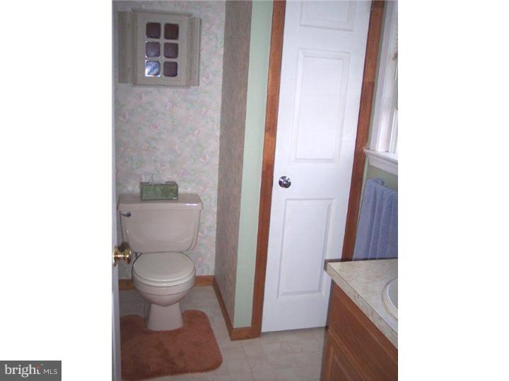 281 Portzer Road Quakertown, PA 18951 - Photo 22 of 25 Bathroom