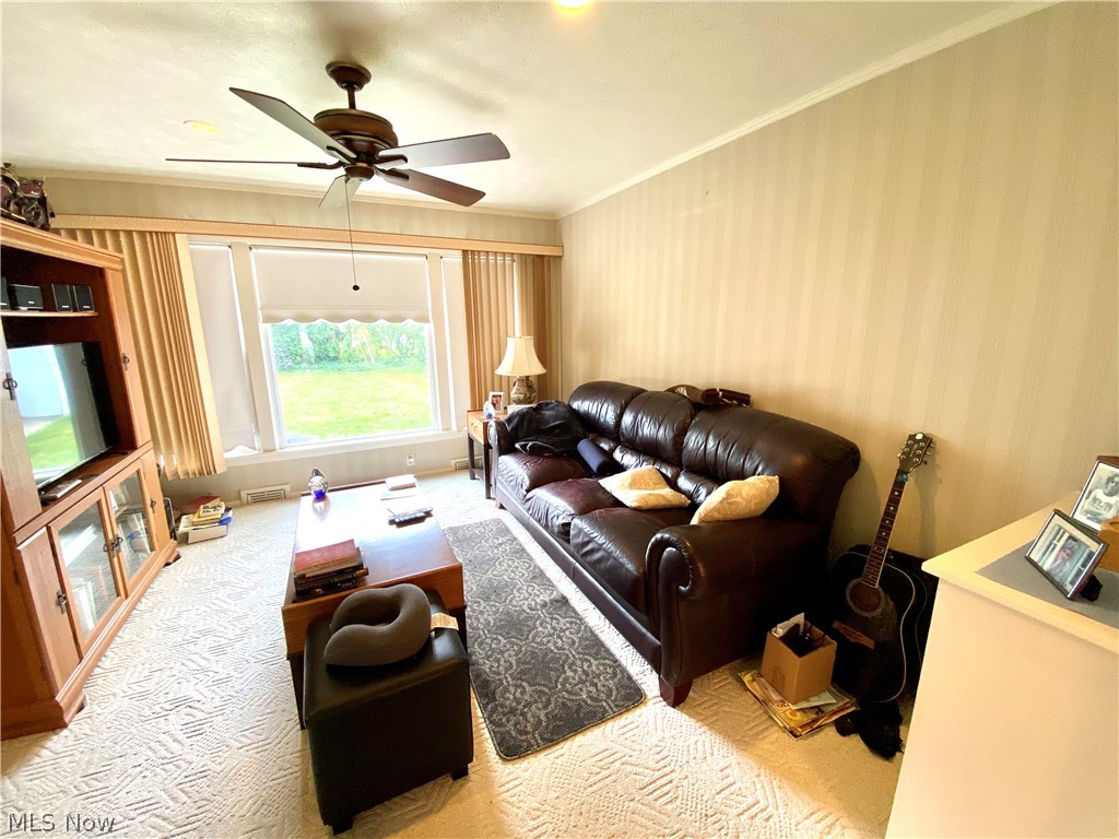 2462 Elmdale Road Cleveland, OH 44118 - Photo 10 of 14