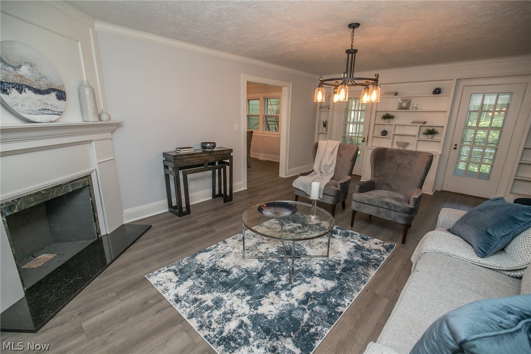 1270 Yellowstone Road Cleveland Heights, OH 44121 - Photo 4 of 28 Gallery Image 4