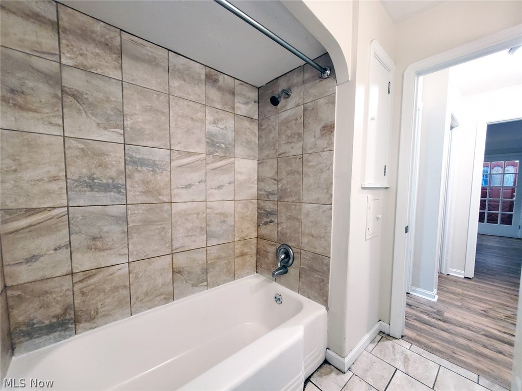 1165 Winston Road Cleveland, OH 44121 - Photo 11 of 24