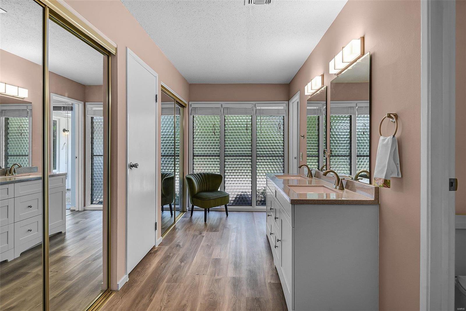 17 Cool Meadows Drive Ballwin, MO 63011 - Photo 15 of 30