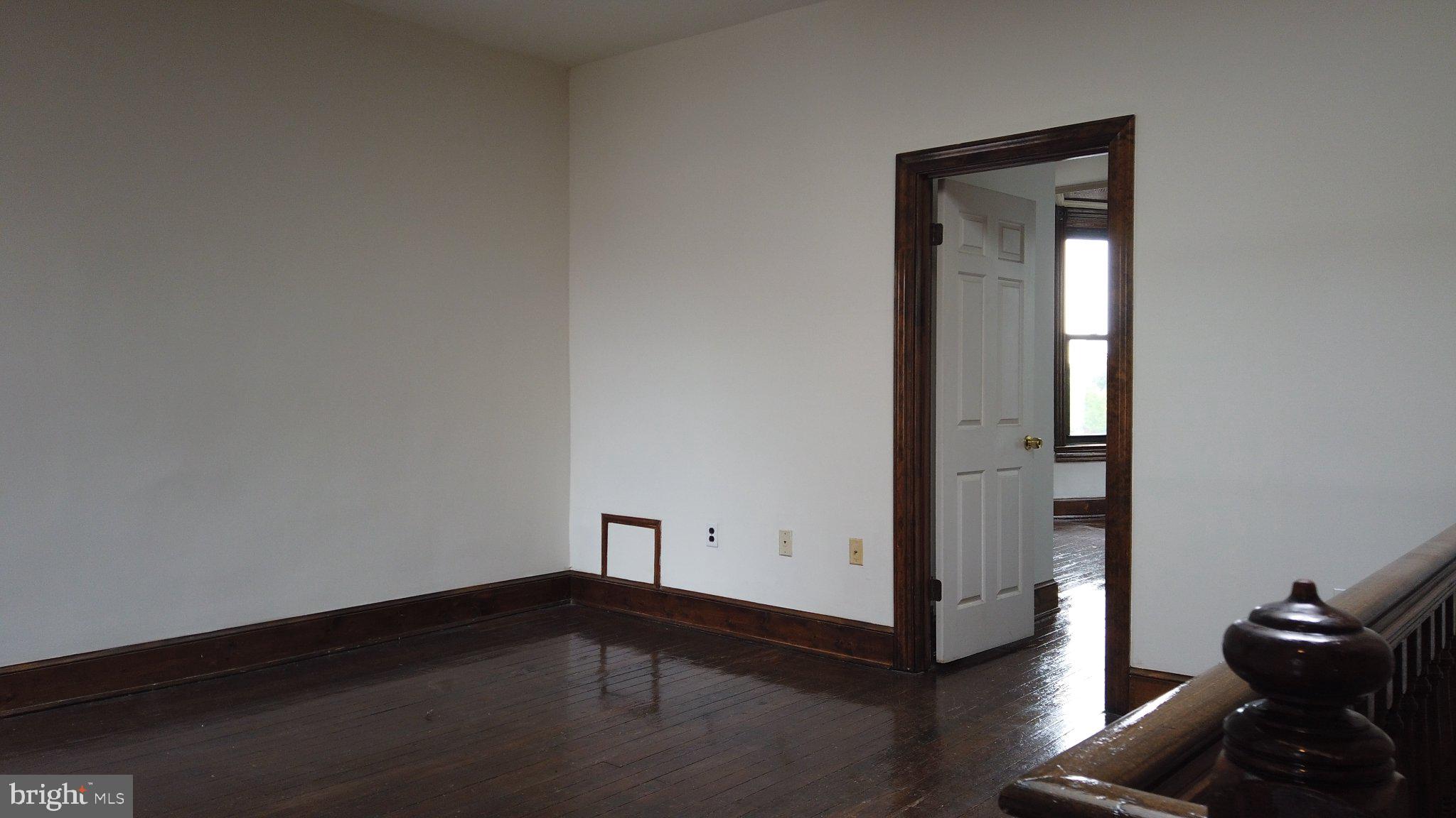 604 9th Street Northeast Washington, DC 20002 - Photo 20 of 28 Spacious room with classic charm.