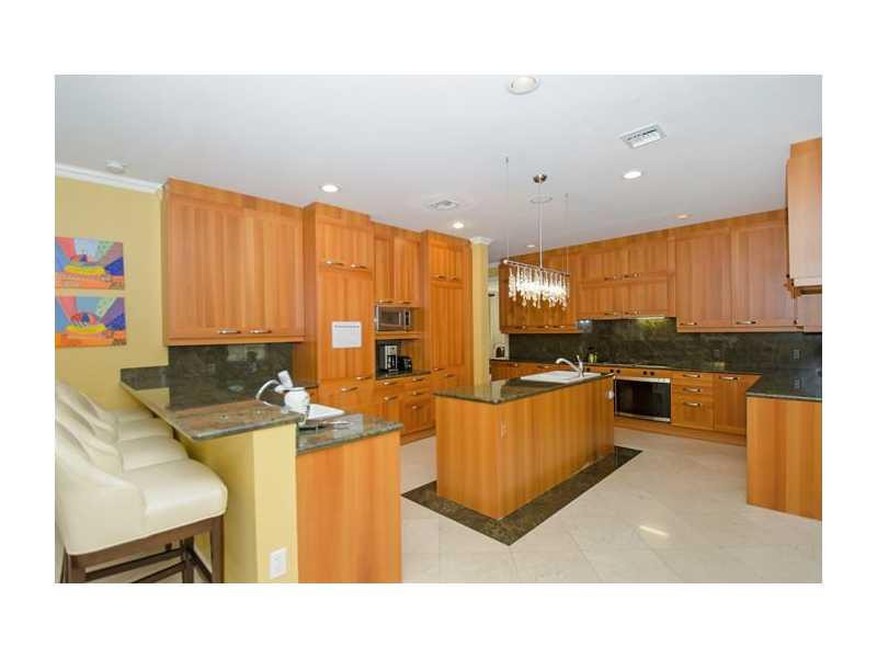 3480 Paddock Road Weston, FL 33331 - Photo 5 of 15 Kitchen