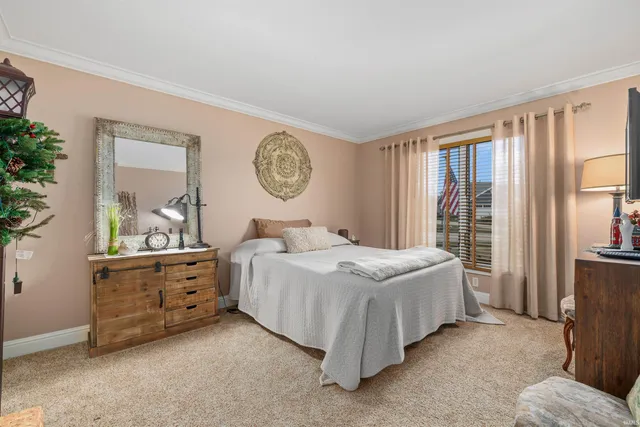 $379,900 | 1108 Lake Pointe Cove, Fort Wayne, IN 46845