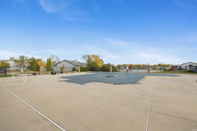 $379,900 | 1108 Lake Pointe Cove, Fort Wayne, IN 46845