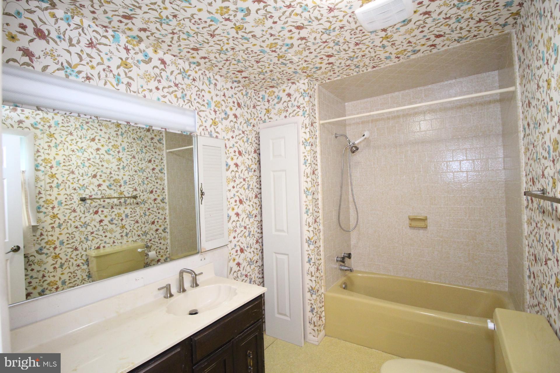 19887 Smith Circle Ashburn, VA 20147 - Photo 13 of 27