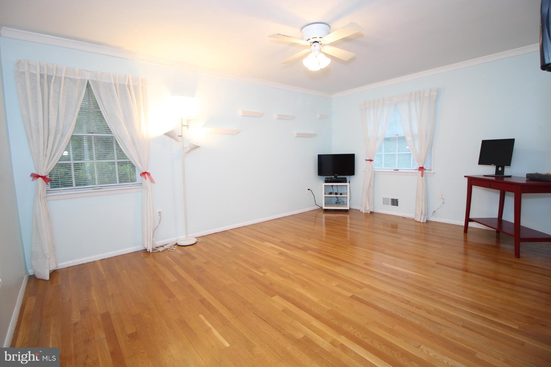 19887 Smith Circle Ashburn, VA 20147 - Photo 14 of 27