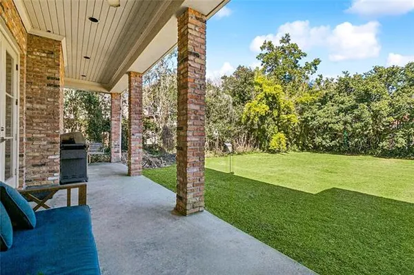 $515,000 | 4 Eagle Trace Drive, New Orleans, LA 70131