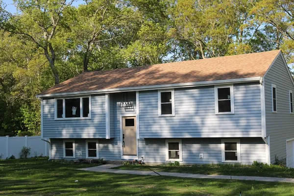 $644,999 | 12 Flintlocke Drive, Plymouth, MA 02360