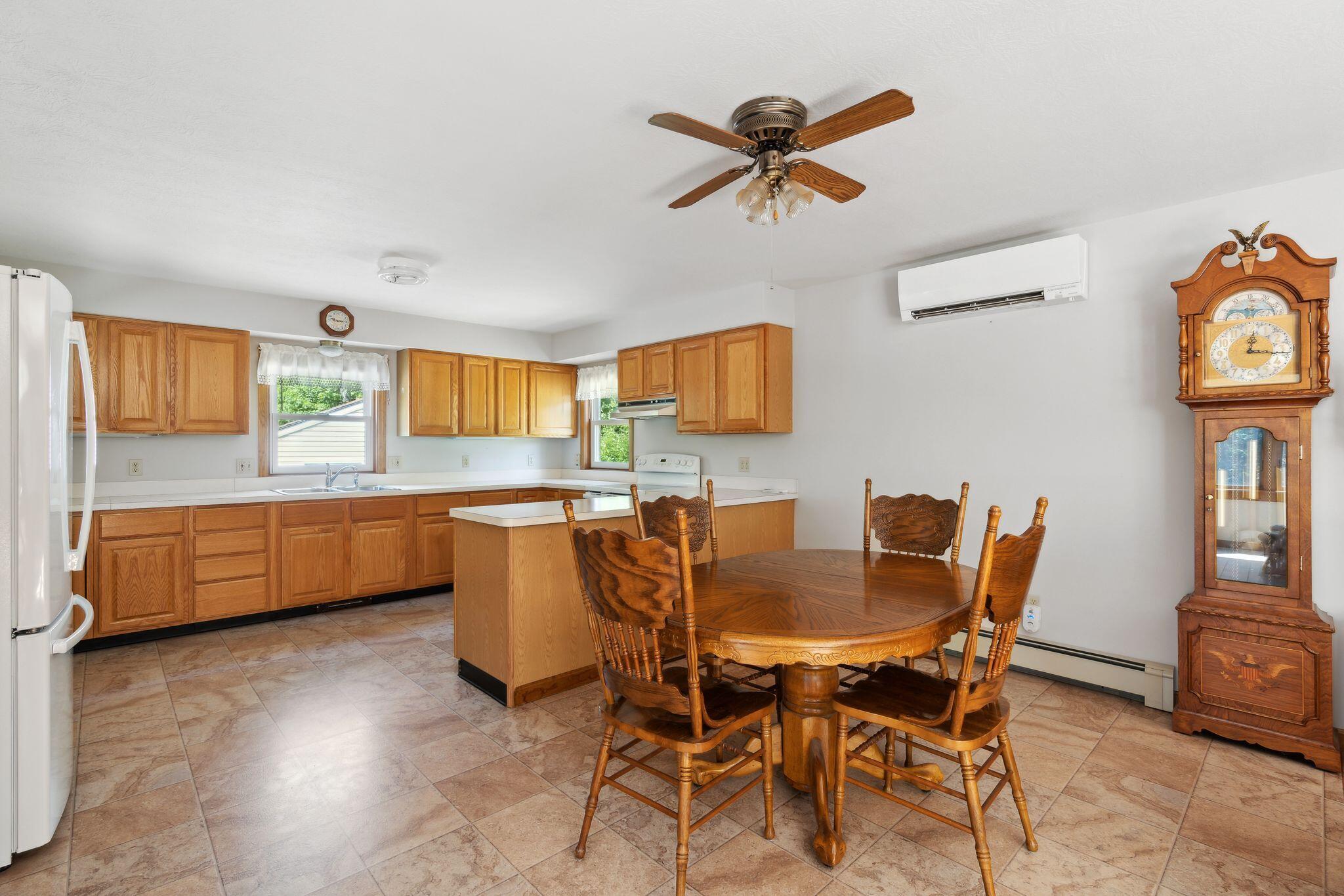 279 Oldfields Road South Berwick, ME 03908 - Photo 16 of 41 23_DSC01249