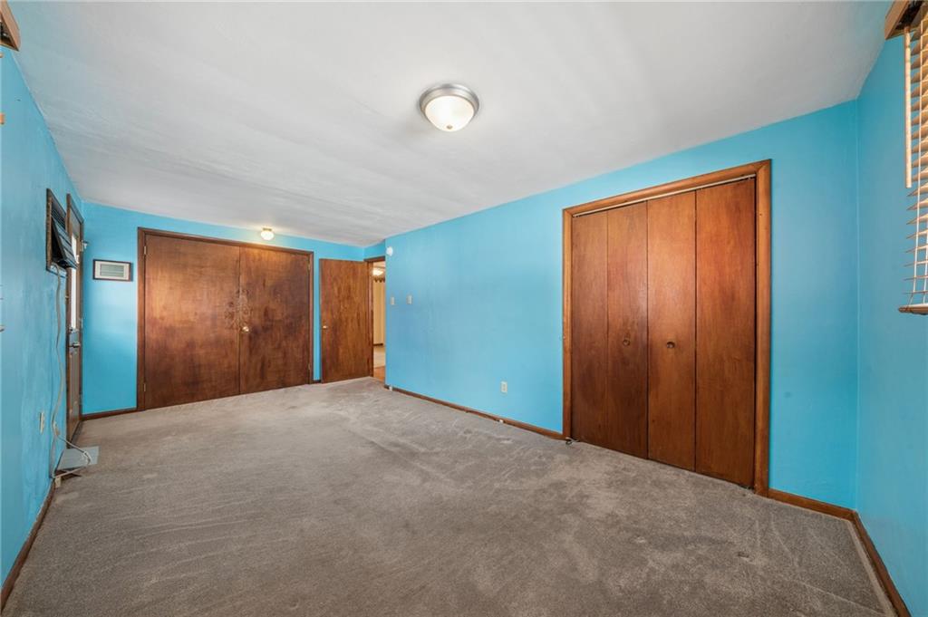 942 Shadycrest Road Pittsburgh, PA 15216 - Photo 24 of 40 Gallery Image 24