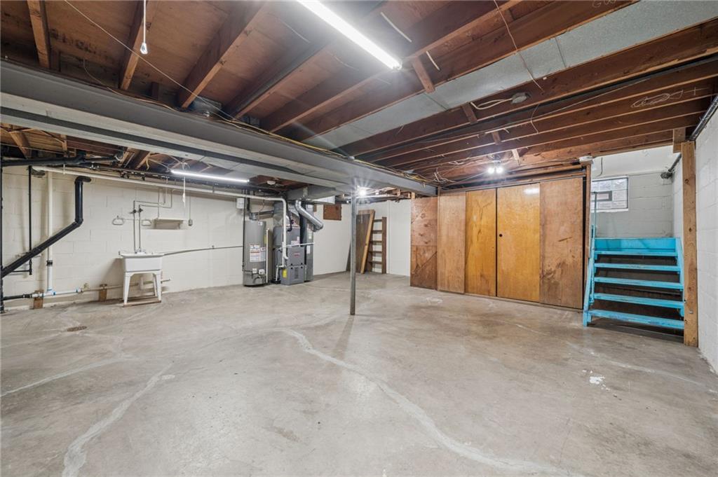 942 Shadycrest Road Pittsburgh, PA 15216 - Photo 30 of 40 Gallery Image 30