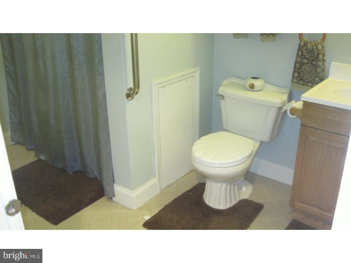 511 Fairview Road Medford, NJ 08055 - Photo 22 of 25 Bathroom