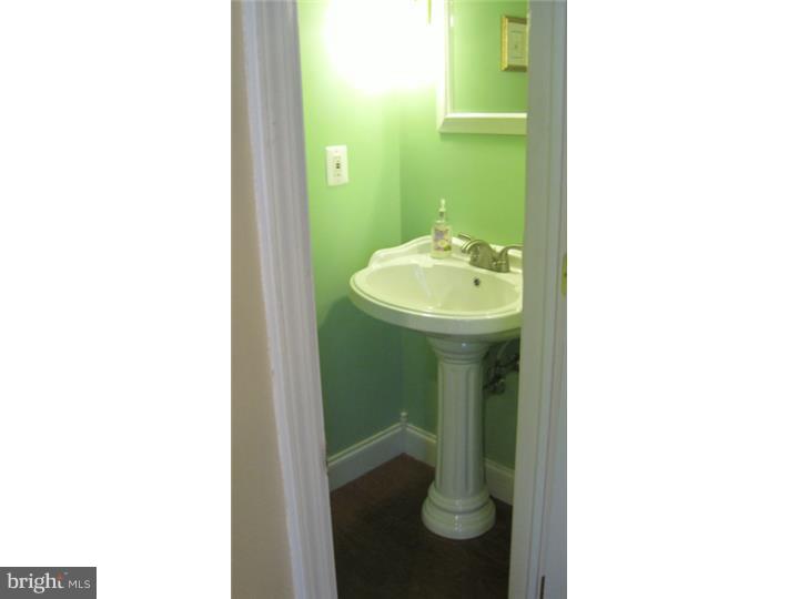 511 Fairview Road Medford, NJ 08055 - Photo 10 of 25 Half Bath