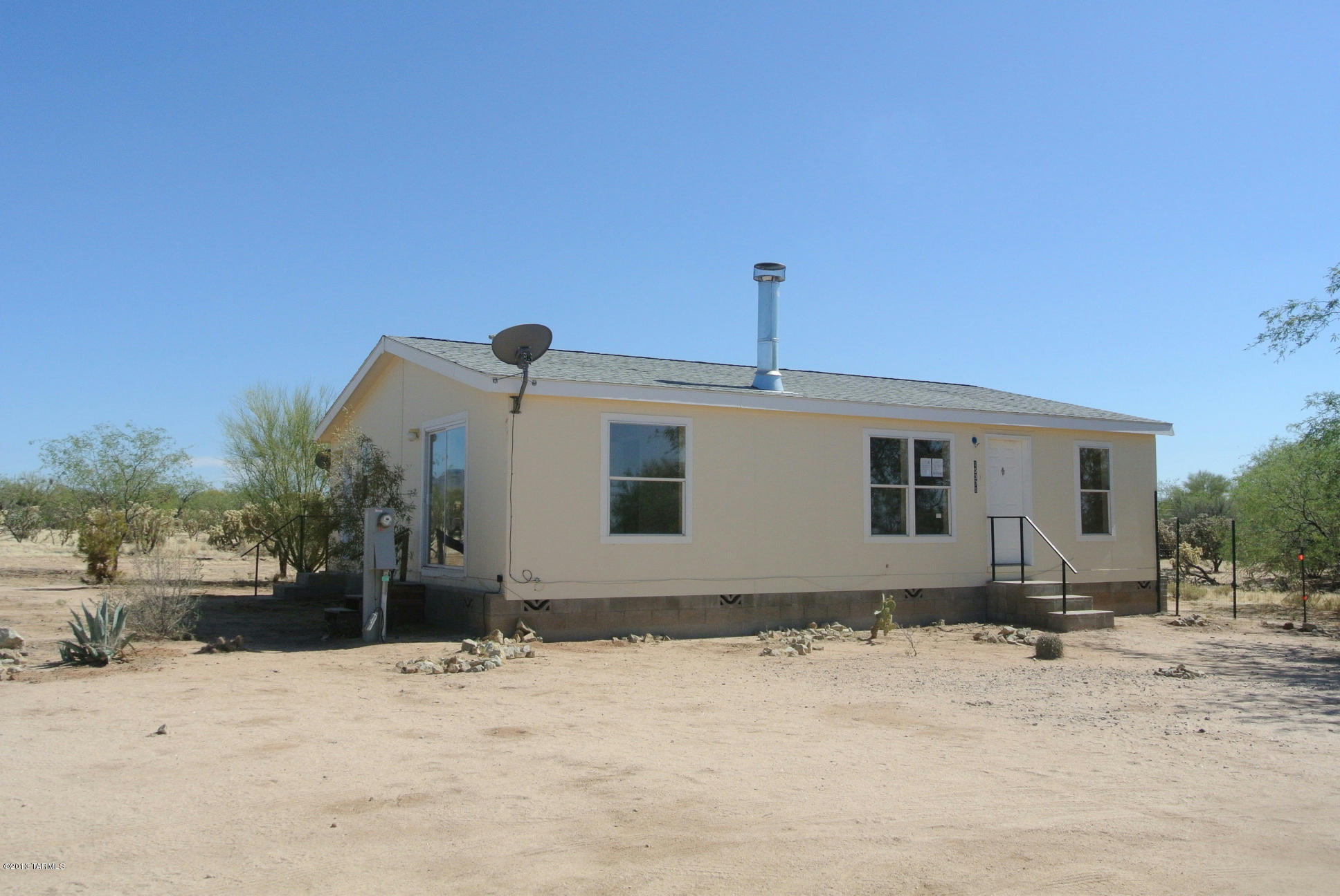 15371 West Many Horses Road Tucson, AZ 85736 - Photo 3 of 41