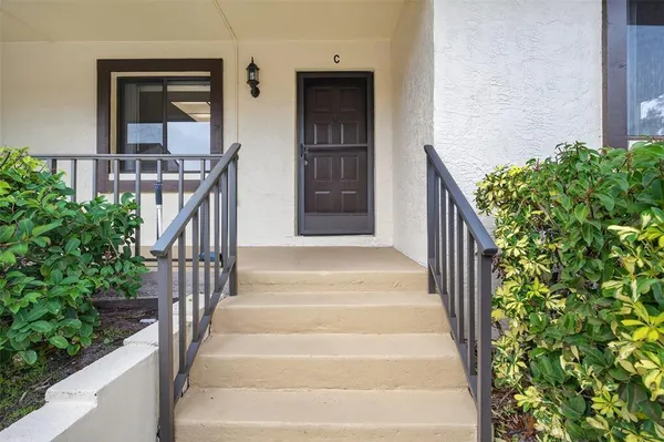 $225,000 | 3581 Magnolia Ridge Circle, Unit C, Palm Harbor, FL 34684