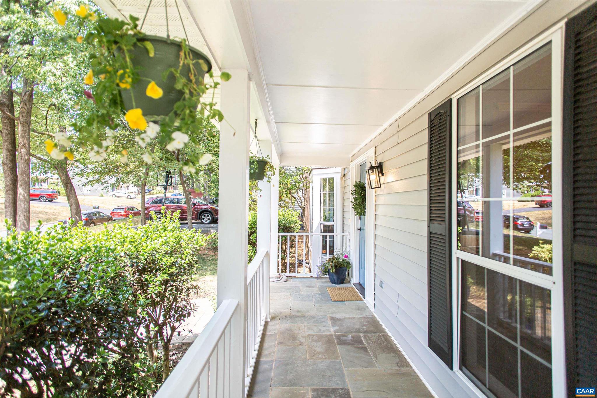 2013 Locke Lane Charlottesville, VA 22911 - Photo 3 of 39