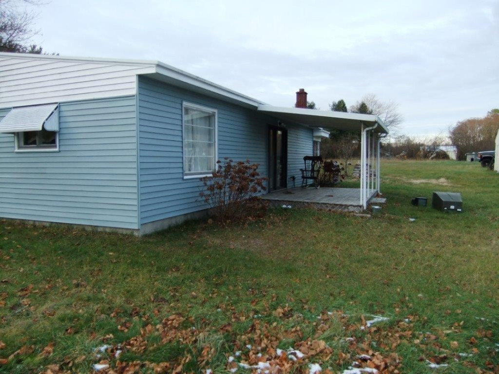 4818 Simonelli Road Whitehall, MI 49461 - Photo 3 of 12 DSCF6219