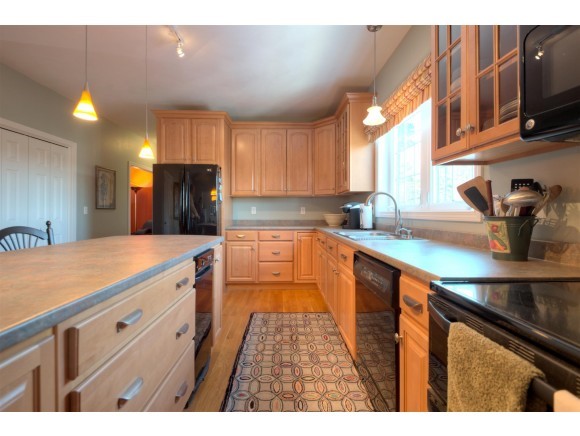 117 Federal Hill Road Milford, NH 03055 - Photo 7 of 30