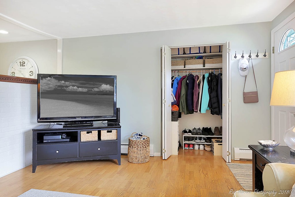 2 Gordon Road Beverly, MA 01915 - Photo 12 of 20 Gallery Image 12