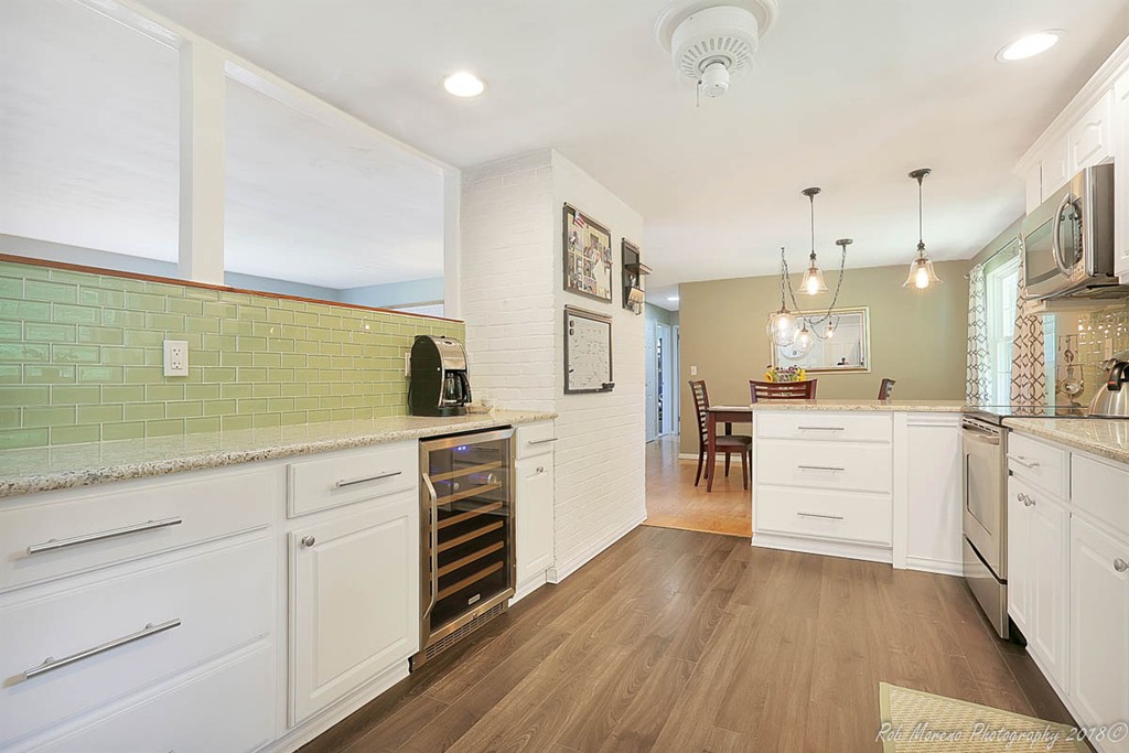 2 Gordon Road Beverly, MA 01915 - Photo 8 of 20 Gallery Image 8