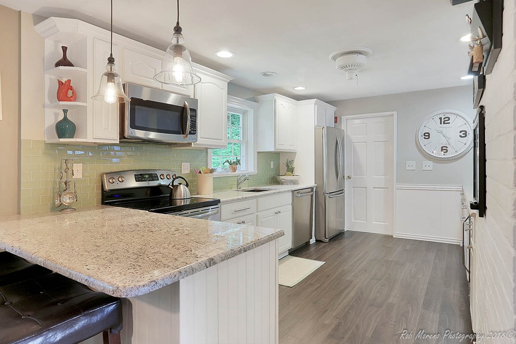 2 Gordon Road Beverly, MA 01915 - Photo 9 of 20 Gallery Image 9