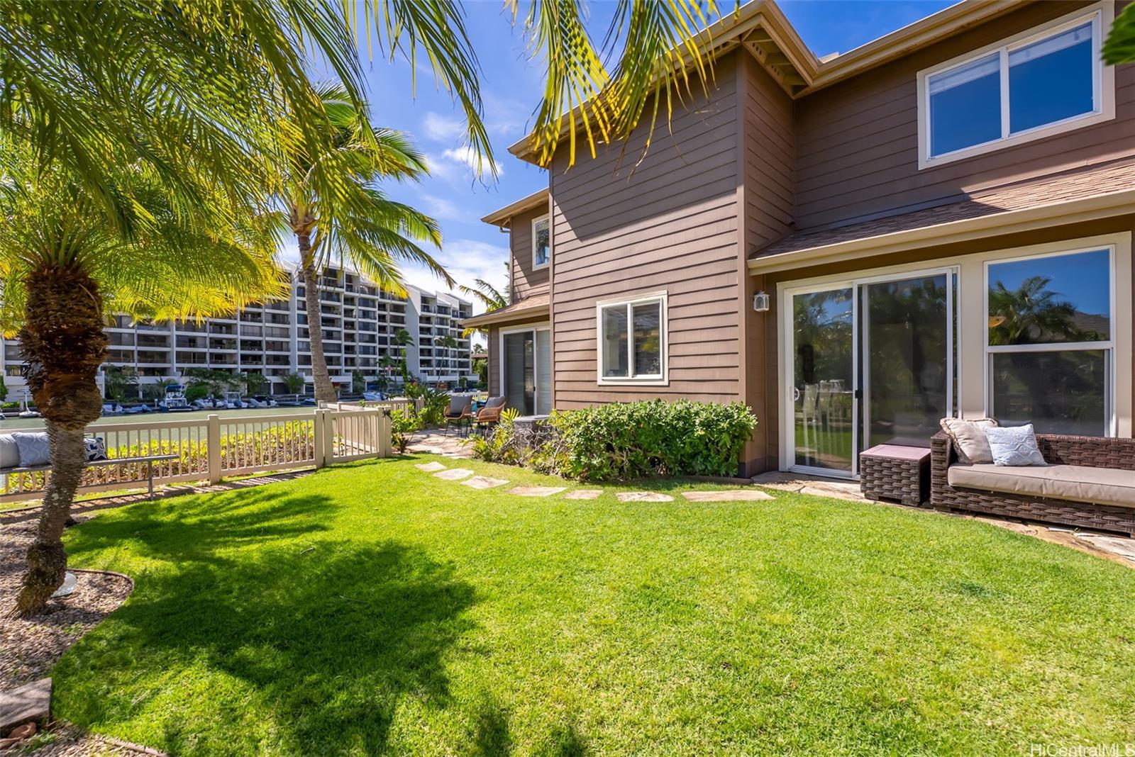 520 Lunalilo Home Road, Unit 310 Honolulu, HI 96825 - Photo 2 of 23 Another view of the backyard, perfect for outdoor entertaining