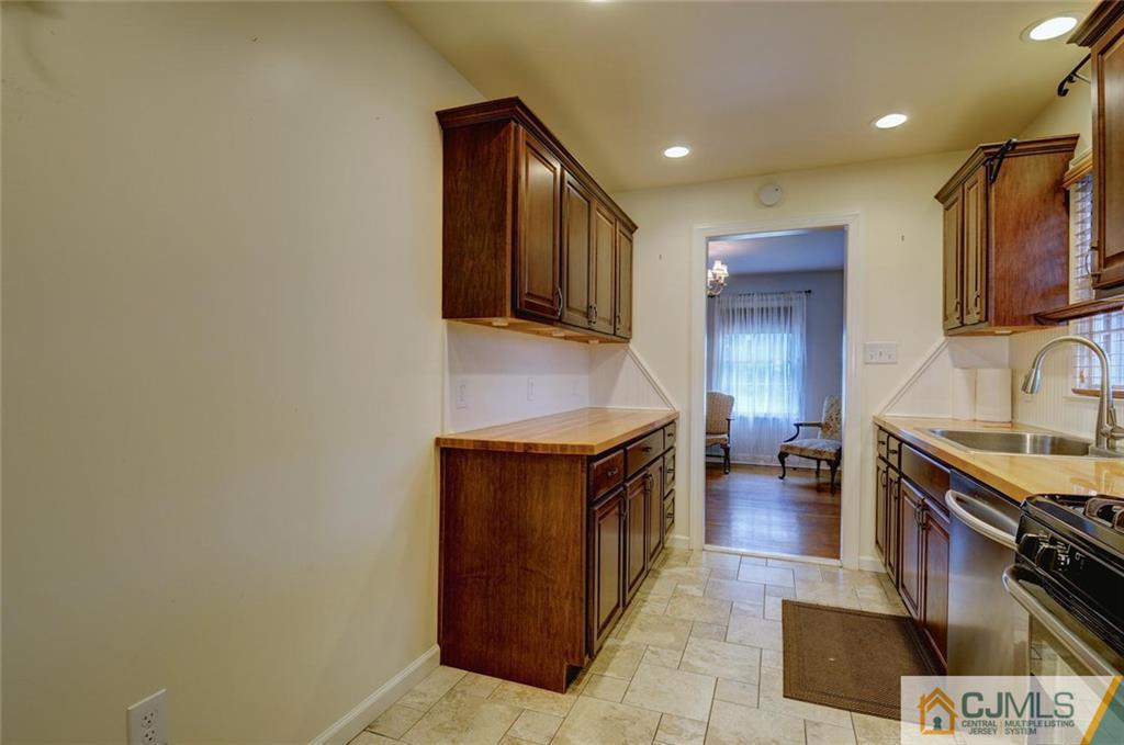 4 Orchard Road Piscataway, NJ 08854 - Photo 11 of 25 Gallery Image 11