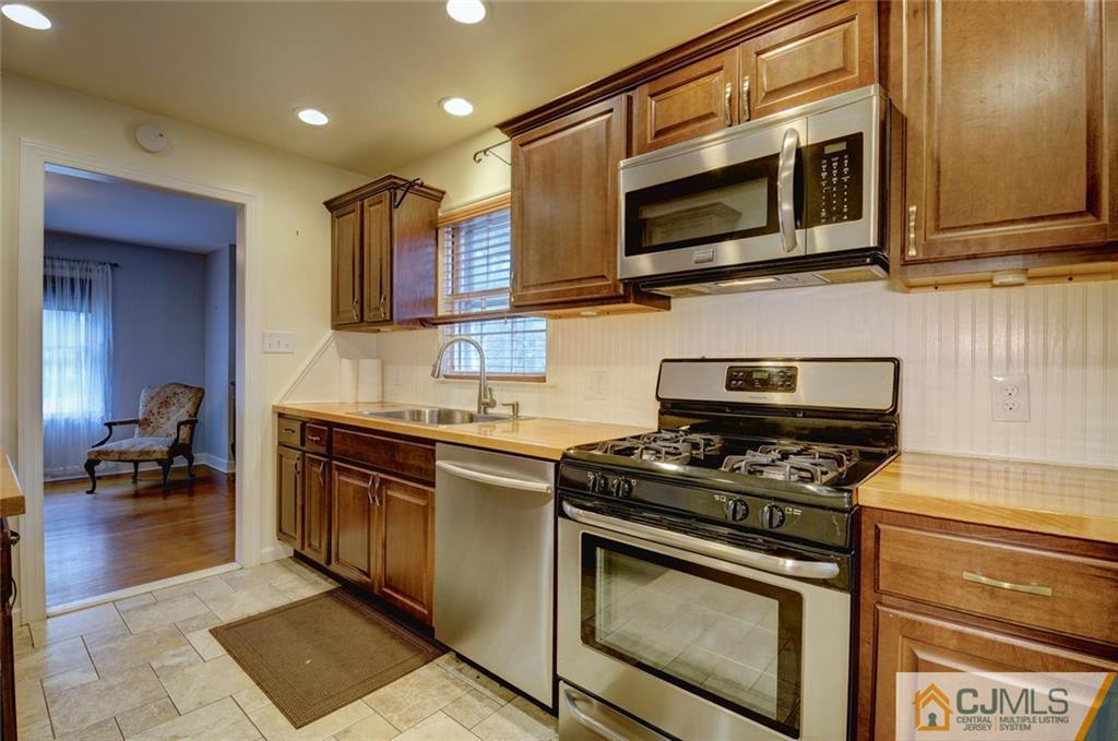4 Orchard Road Piscataway, NJ 08854 - Photo 12 of 25 Gallery Image 12