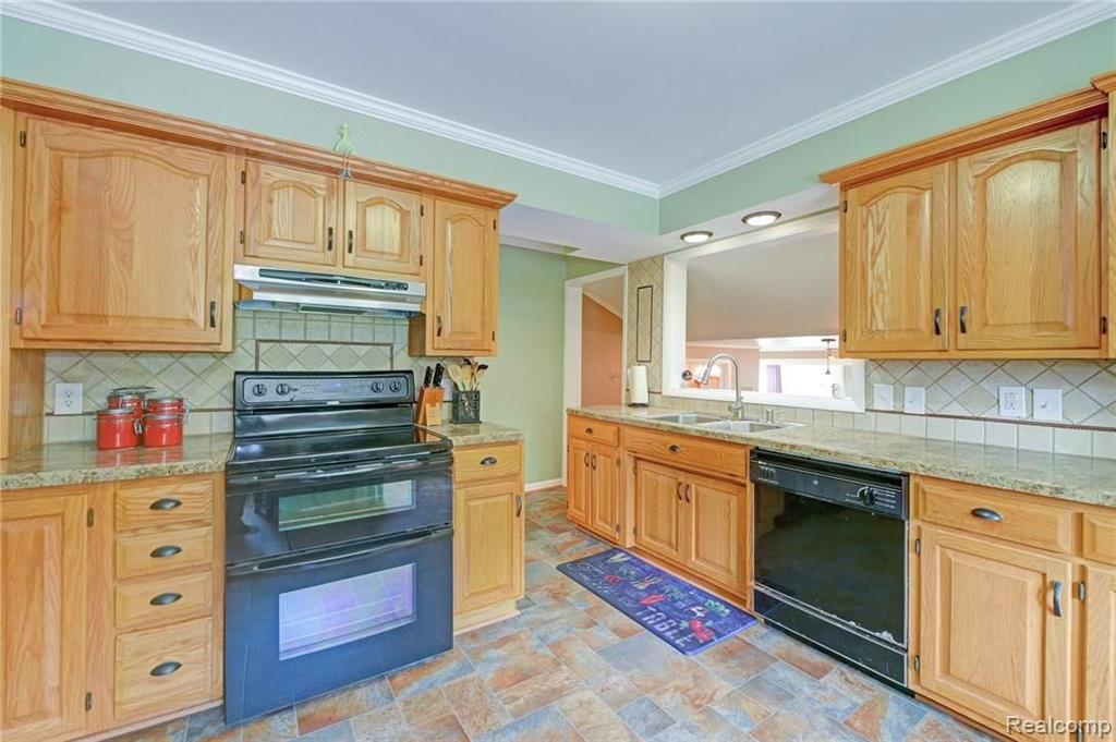 11820 Quirk Road Belleville, MI 48111 - Photo 37 of 51 Gallery Image 37