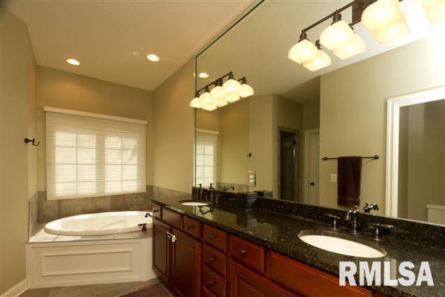 6741 Little Cabin Road Bettendorf, IA 52722 - Photo 9 of 17 Gallery Image 9