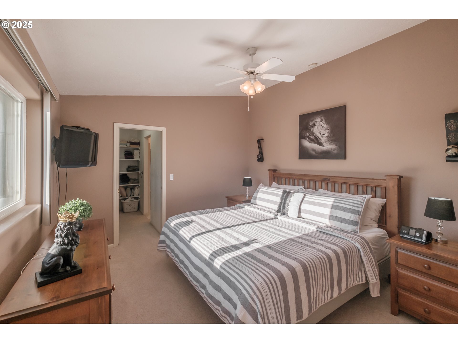 2669 Southeast Chicago Street Albany, OR 97322 - Photo 16 of 31 a bedroom with a bed and a flat screen tv