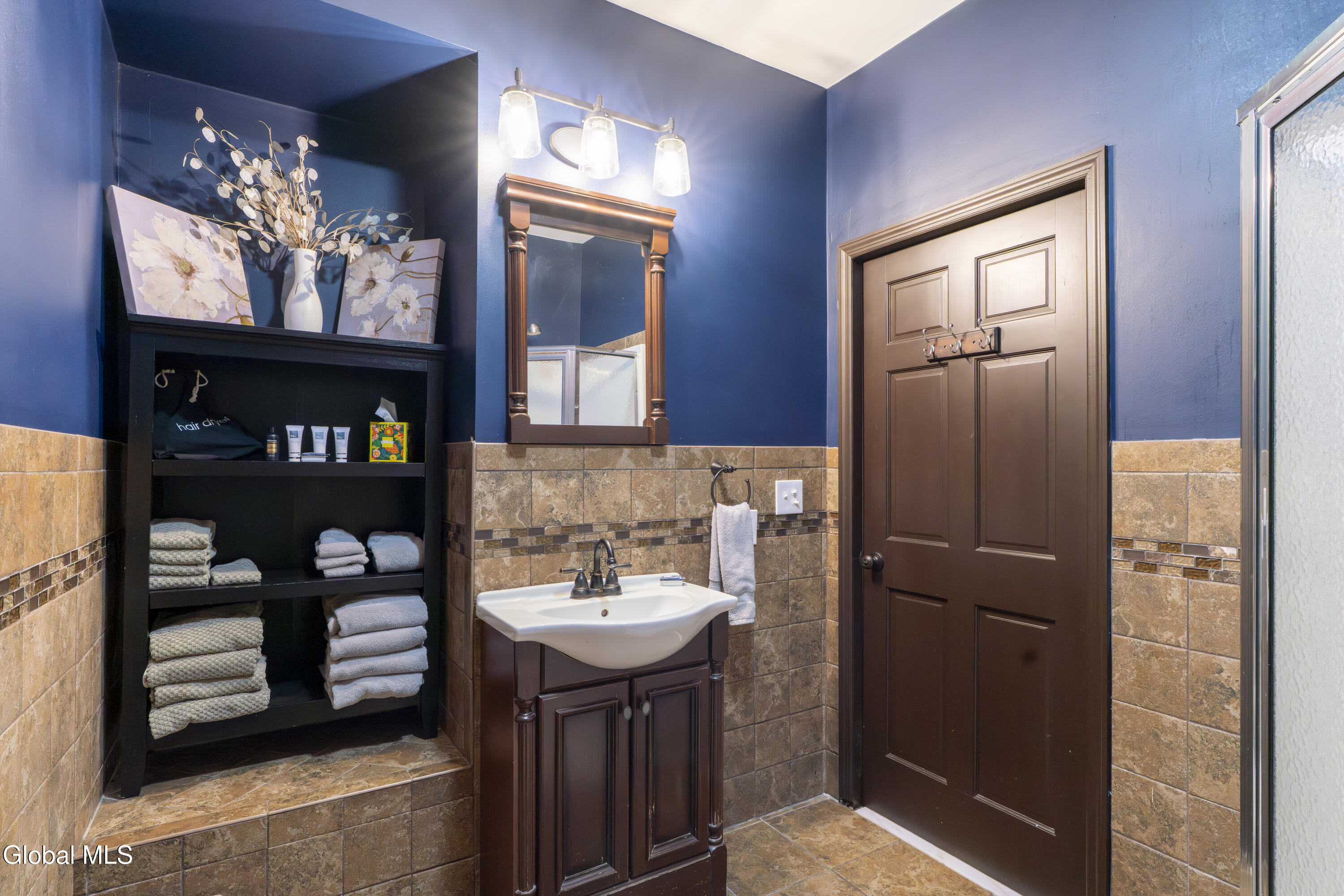1 Spring Street, Unit 201 Saratoga Springs, NY 12866 - Photo 12 of 19 1 Spring-12