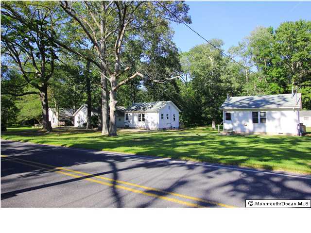 0 Fort Plains Road, Unit 131 175 Howell, NJ 07731 - Photo 1 of 25 a small garden in the middle of a house