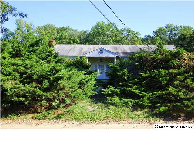 0 Fort Plains Road, Unit 131 175 Howell, NJ 07731 - Photo 12 of 25 a view of a house with a yard
