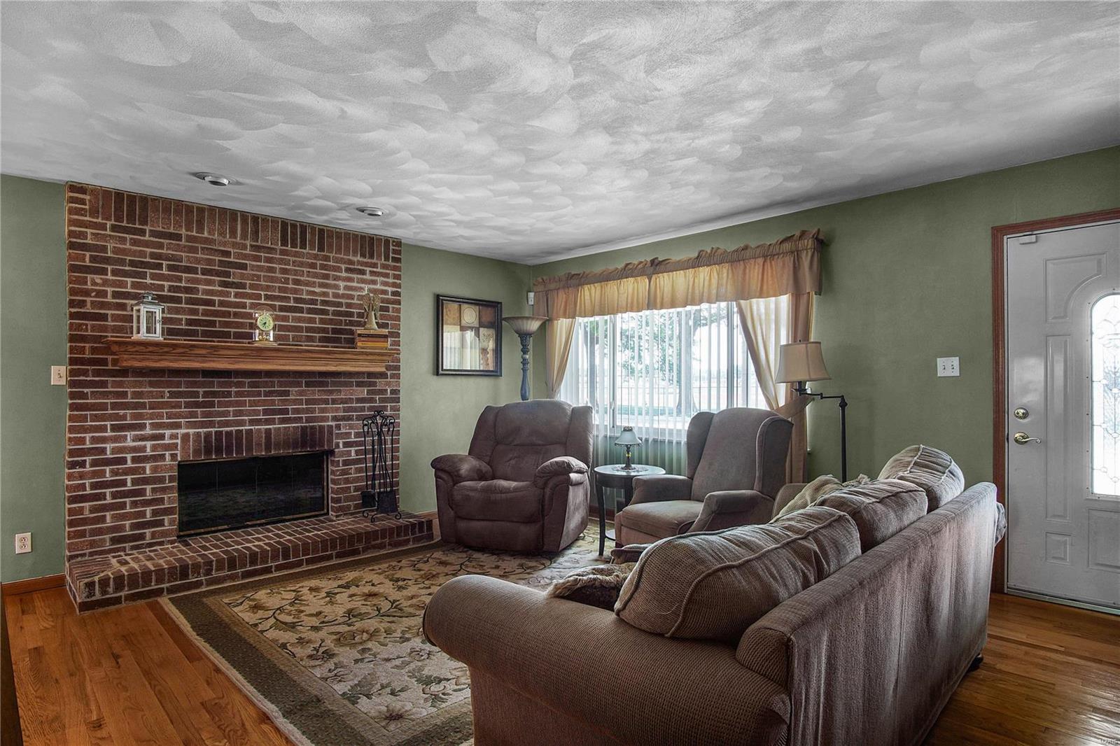3229 Fehling Road Granite City, IL 62040 - Photo 5 of 26 Gallery Image 5