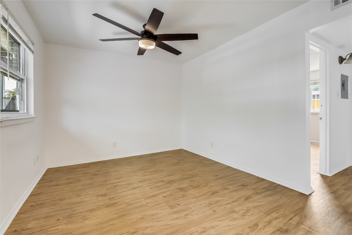 2401 Manor Road, Unit 210 Austin, TX 78722 - Photo 12 of 20 an empty room