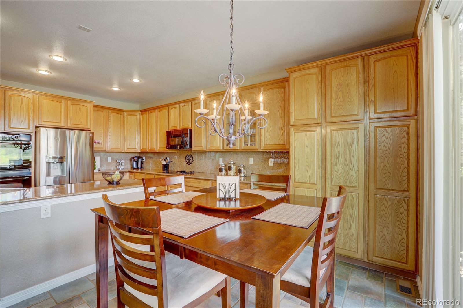8944 Hunters Way Highlands Ranch, CO 80129 - Photo 11 of 40 Gallery Image 11