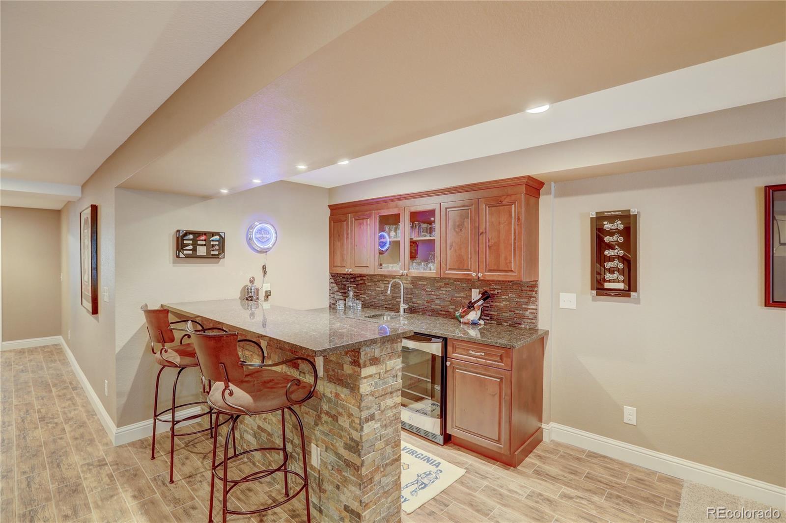 8944 Hunters Way Highlands Ranch, CO 80129 - Photo 32 of 40 Gallery Image 32