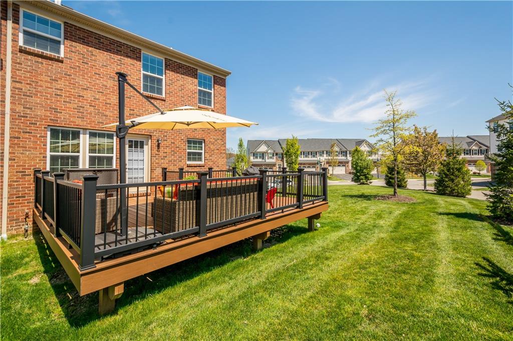 609 Rosecliff Road Wexford, PA 15090 - Photo 2 of 25 This 18x20, custom built Trex deck overlooks a grassy common area that's like an extension of the yard, except you don't have to mow it!