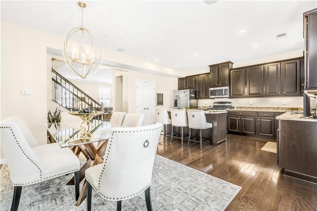 609 Rosecliff Road Wexford, PA 15090 - Photo 11 of 25 Plenty of space for a large gathering of friends & family...designed for celebrations!