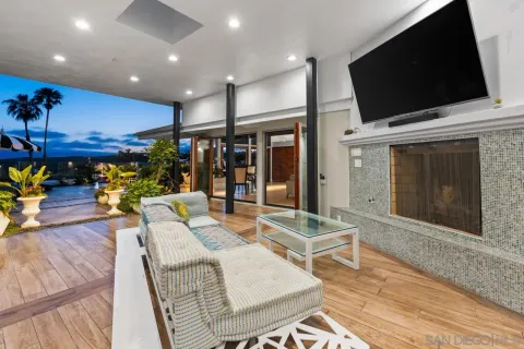 $3,695,000 | 2402 Alto Cerro Circle, San Diego, CA 92109