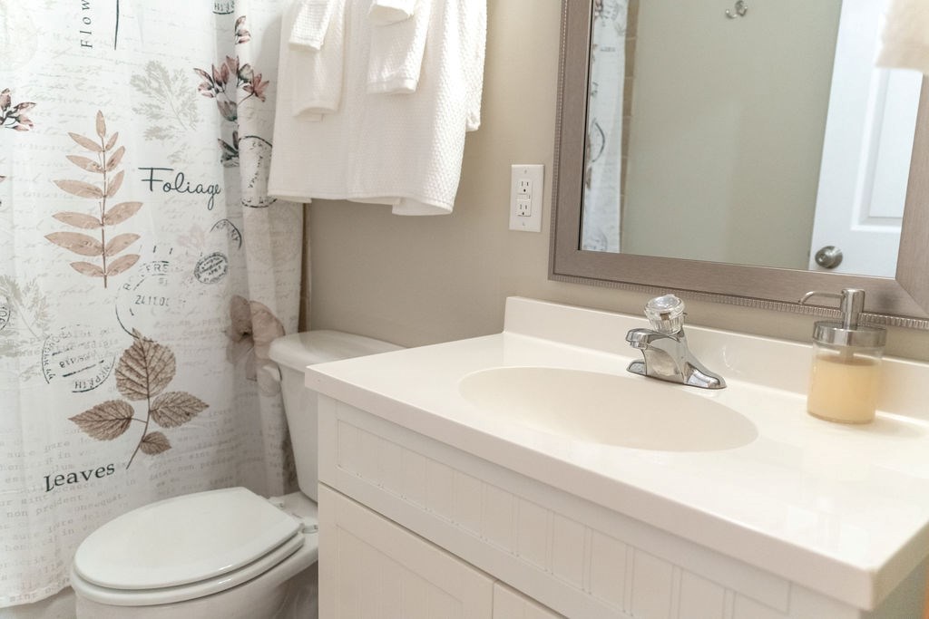 120 Claw Run Murphy, NC 28906 - Photo 15 of 40 Guest Bath