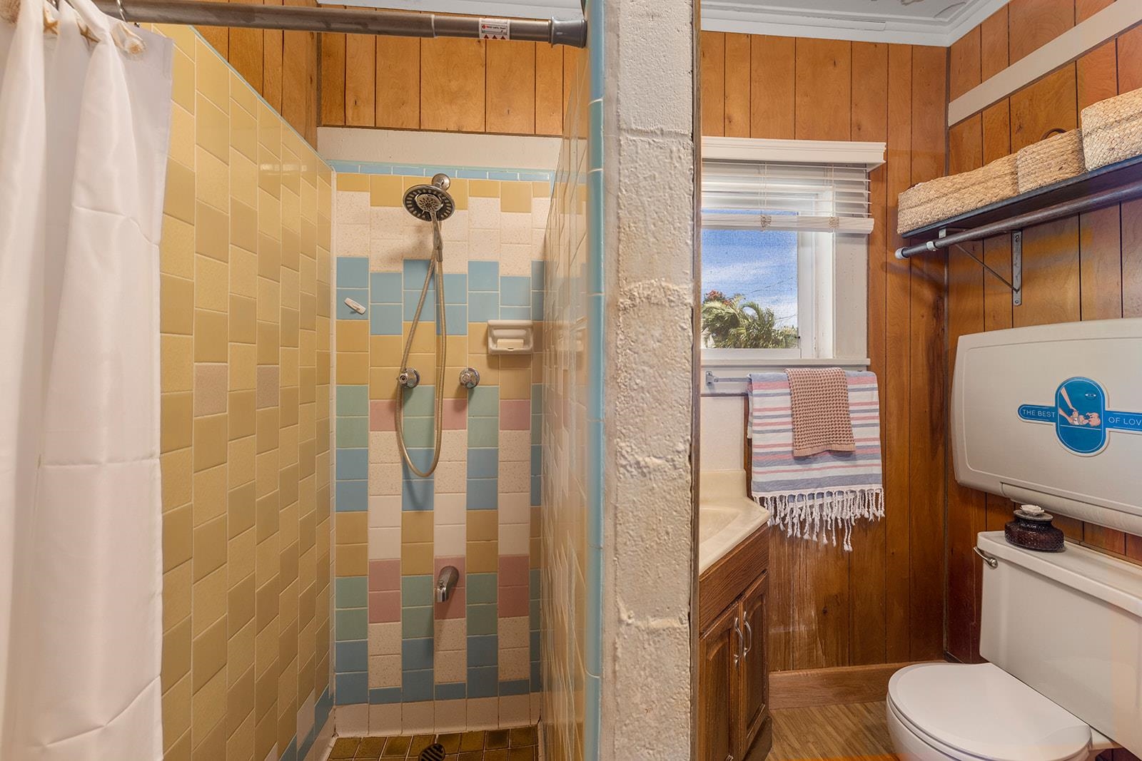 1697 Haiku Road Haiku, HI 96708 - Photo 13 of 48 a bathroom with a toilet and shower