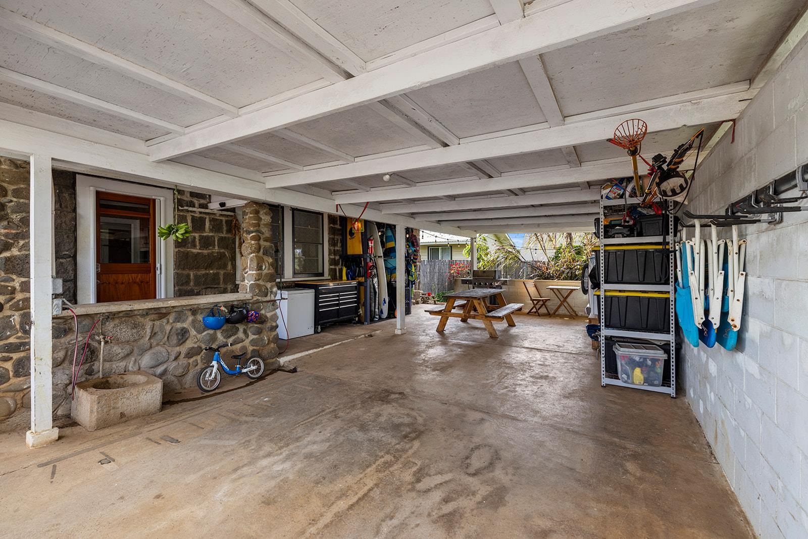 1697 Haiku Road Haiku, HI 96708 - Photo 14 of 48 a view of a garage with chairs