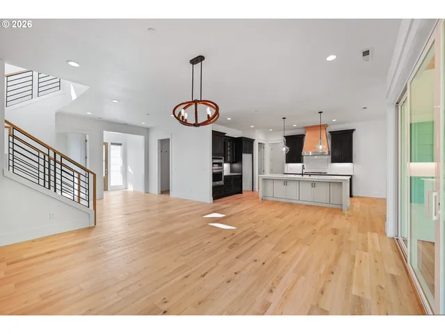 $1,299,990 | 15008 Northwest 13th Avenue, Vancouver, WA 98685