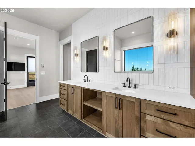 $1,299,990 | 15008 Northwest 13th Avenue, Vancouver, WA 98685