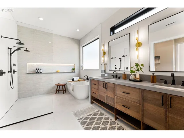 $1,299,990 | 15008 Northwest 13th Avenue, Vancouver, WA 98685