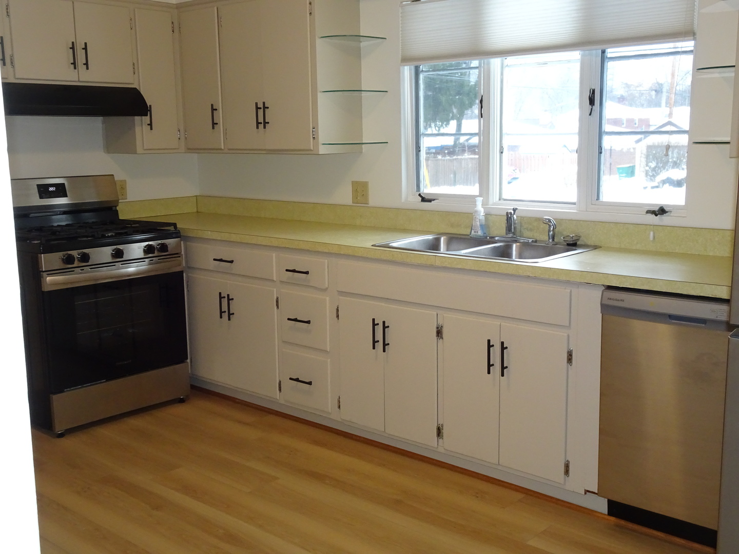 600 Mack Street Joliet, IL 60435 - Photo 7 of 30